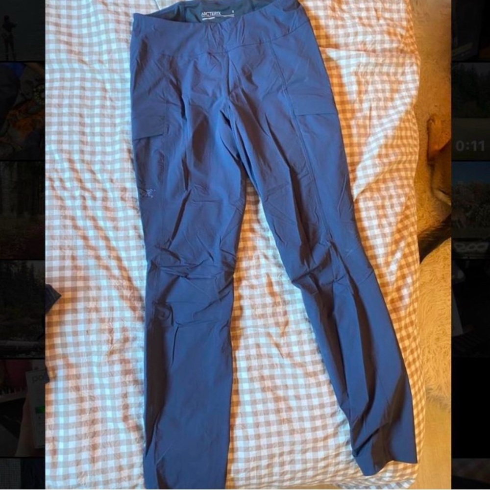 Arc'teryx Women’s Sabria Pants in Deep Blue